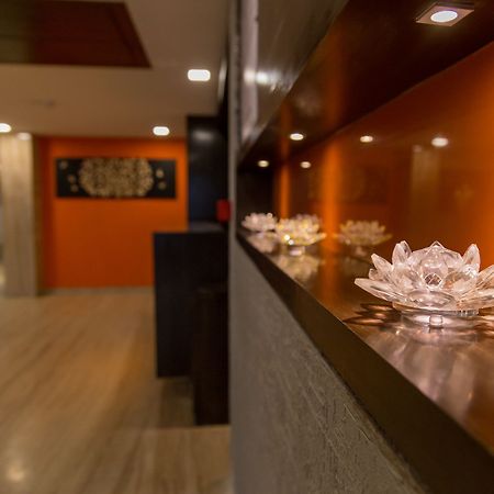 אחמדאבאד The Silver Leaf Hotel מראה חיצוני תמונה